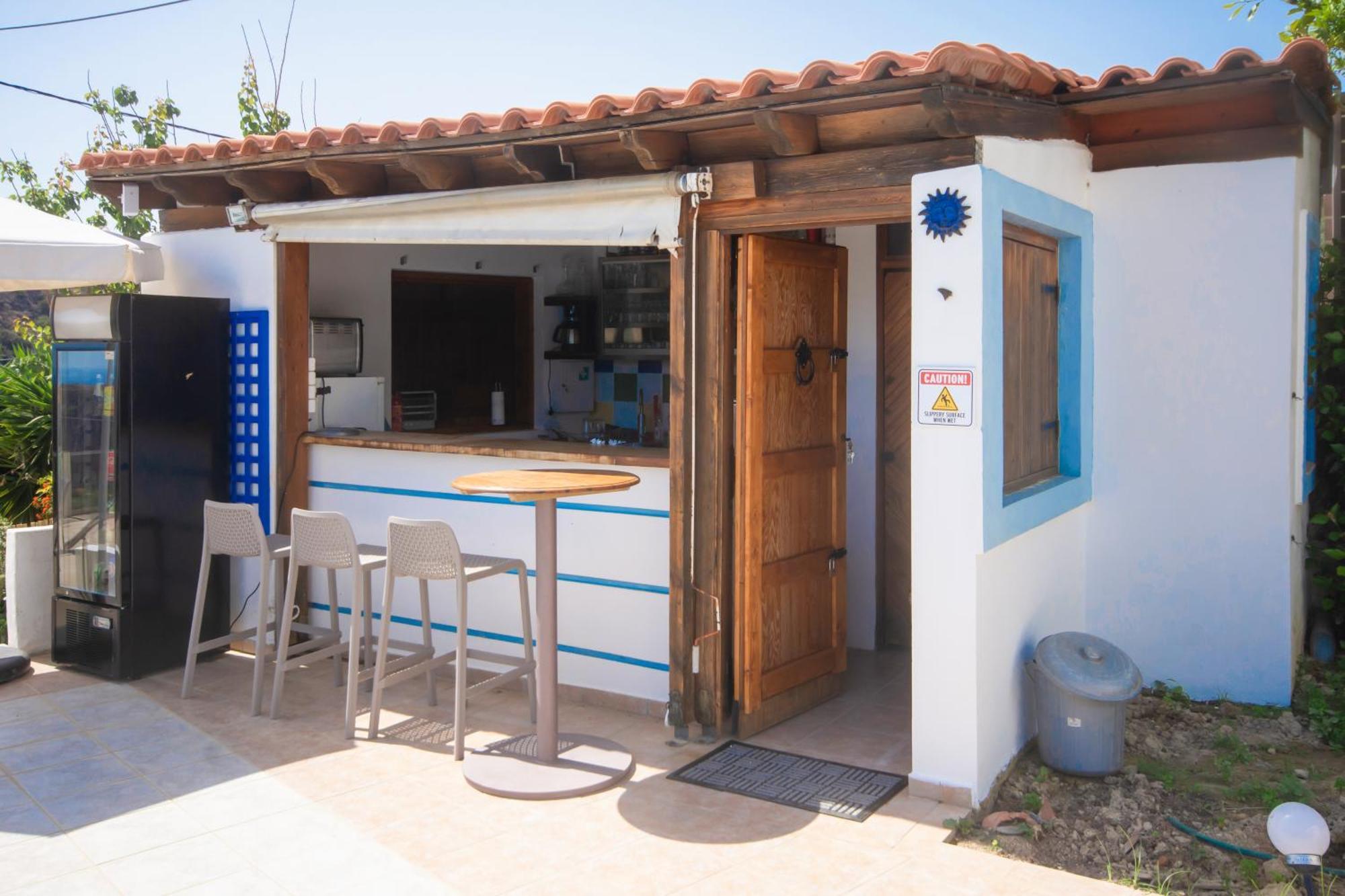 Infinity Wellness Boutique Hotel Afrata Exterior photo